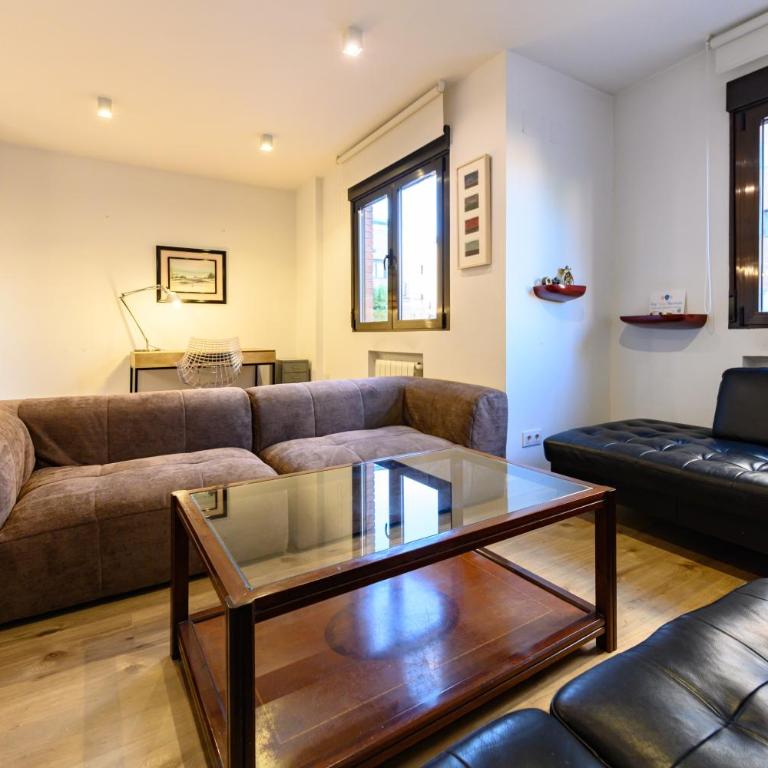 ASO941B - Piso de 3 dormitorios y 2 baños - Alquiler temporal - Apartment mit 3 Schlafzimmern - 60