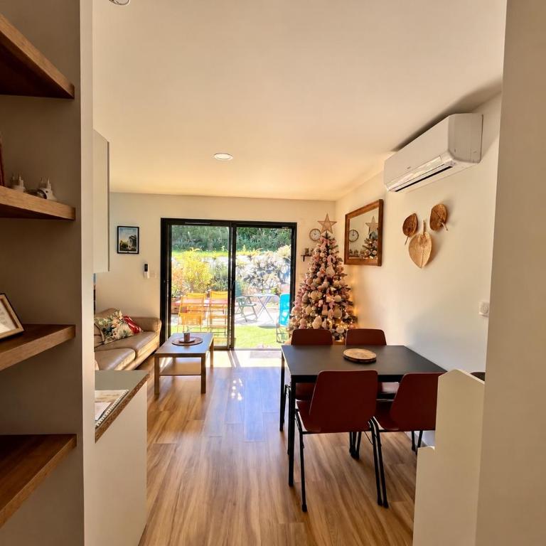 Gîte Le Parmé' nid 3 lits parking privé terrasse - Appartement 2 Chambres avec Terrasse - 17
