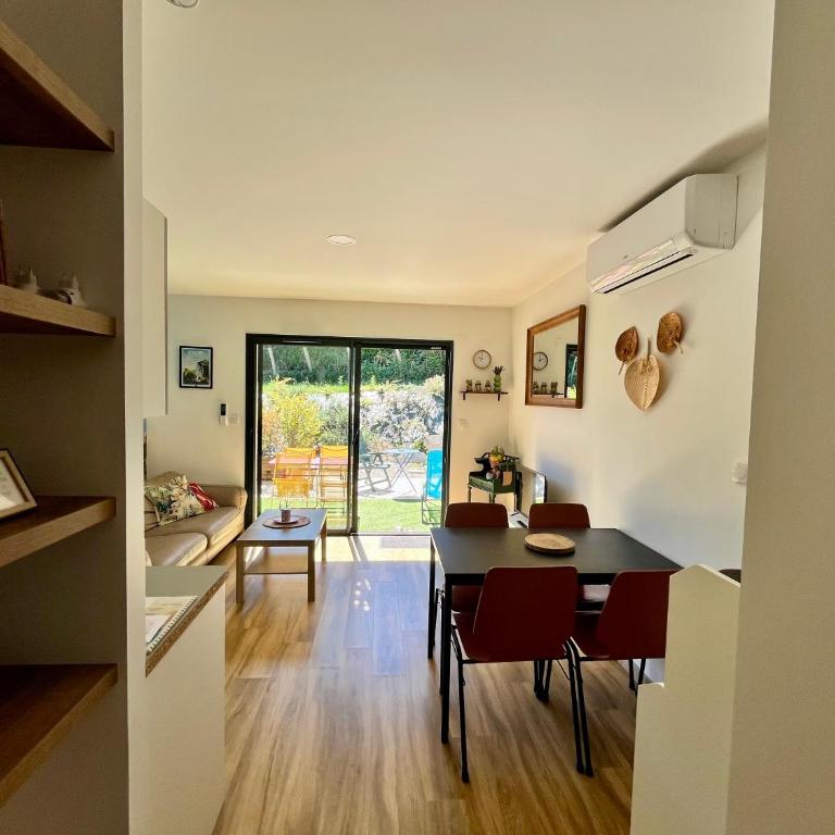 Gîte Le Parmé' nid 3 lits parking privé terrasse - Appartement 2 Chambres avec Terrasse - 42