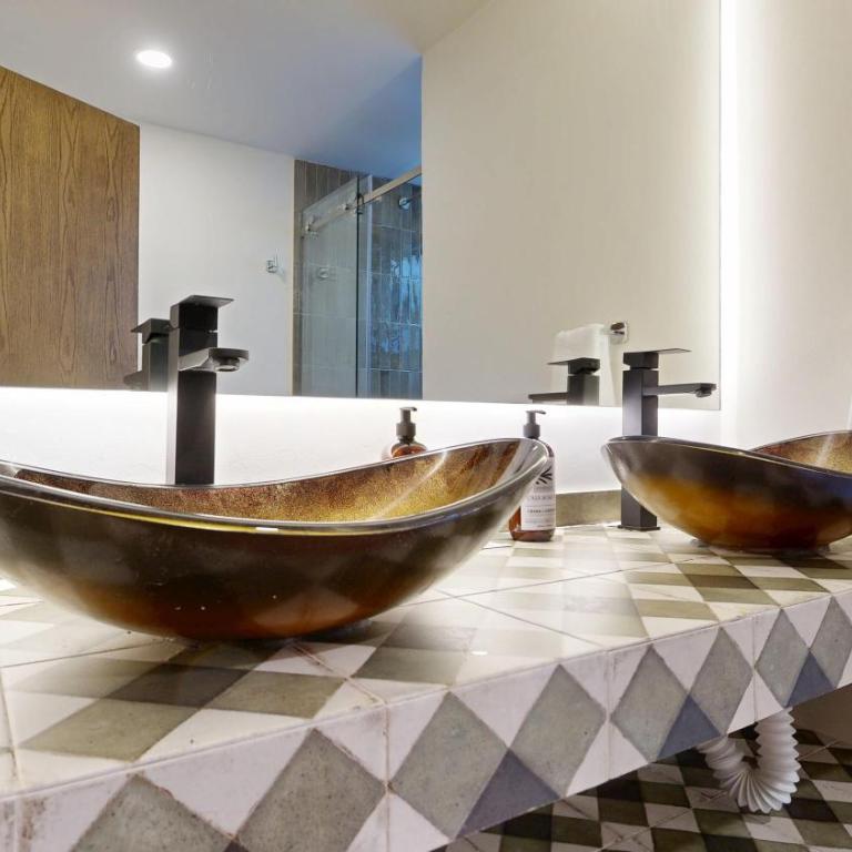 Coyohuacan - Quadruple Room with Private Bathroom - 2