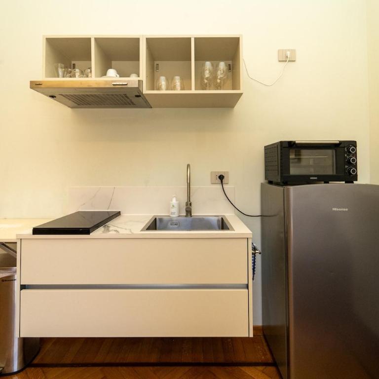 Refined apartment in the heart of Como with Balcony - Apartment mit 1 Schlafzimmer - 14
