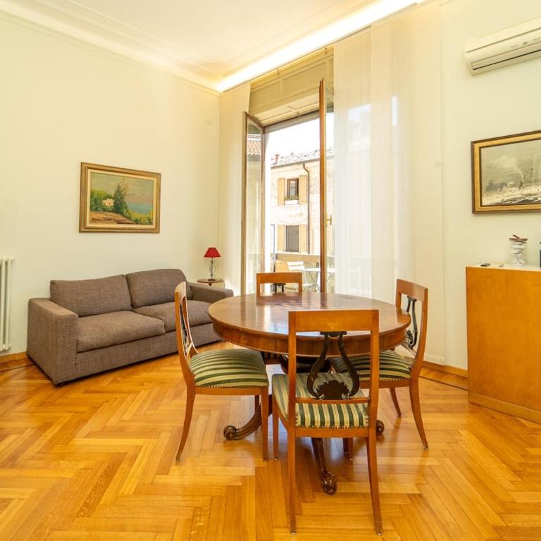 Refined apartment in the heart of Como with Balcony - Apartment mit 1 Schlafzimmer - 16