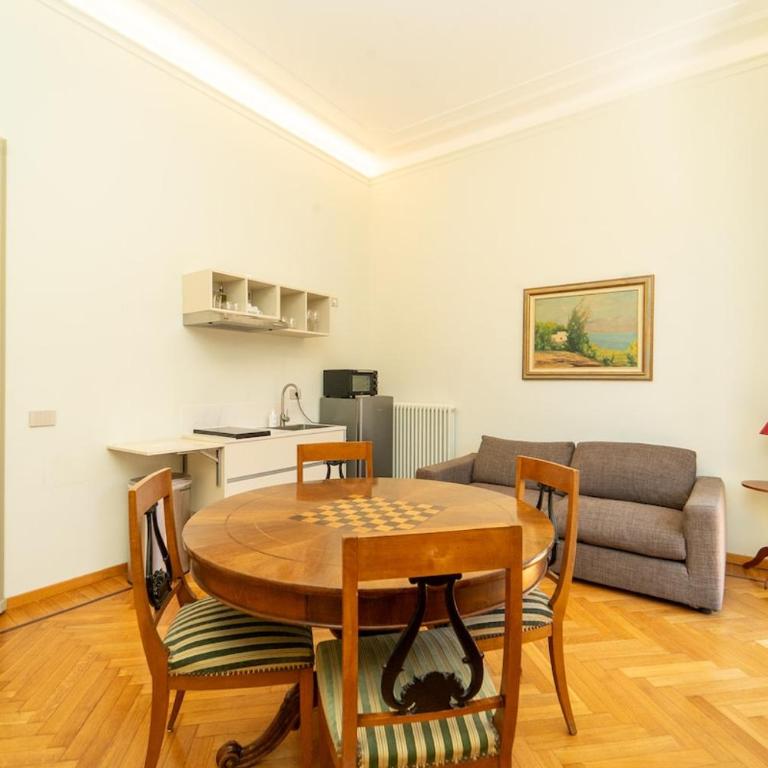 Refined apartment in the heart of Como with Balcony - Apartment mit 1 Schlafzimmer - 17
