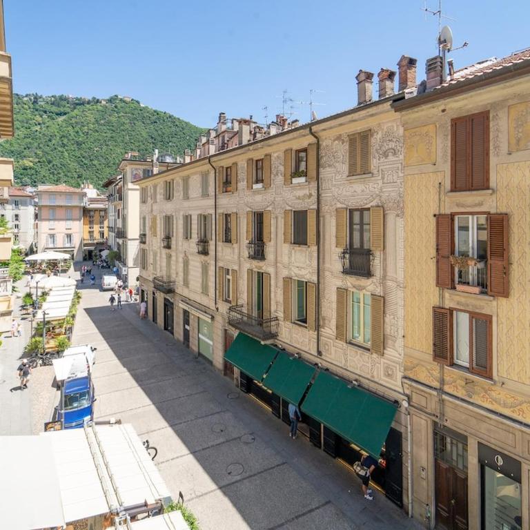Refined apartment in the heart of Como with Balcony - Apartment mit 1 Schlafzimmer - 18