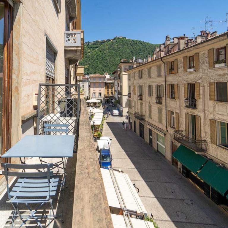 Refined apartment in the heart of Como with Balcony - Apartment mit 1 Schlafzimmer - 21