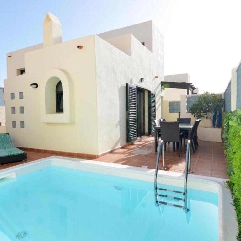 Olympia House Lovely, Close to Town and Beaches with Private Pool & Fast WiFi - Villa - 3