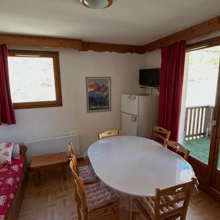Appartement 3 Pièces 6 Pers avec Balcon à Puy-Saint-Vincent - Apartment mit 1 Schlafzimmer - 10
