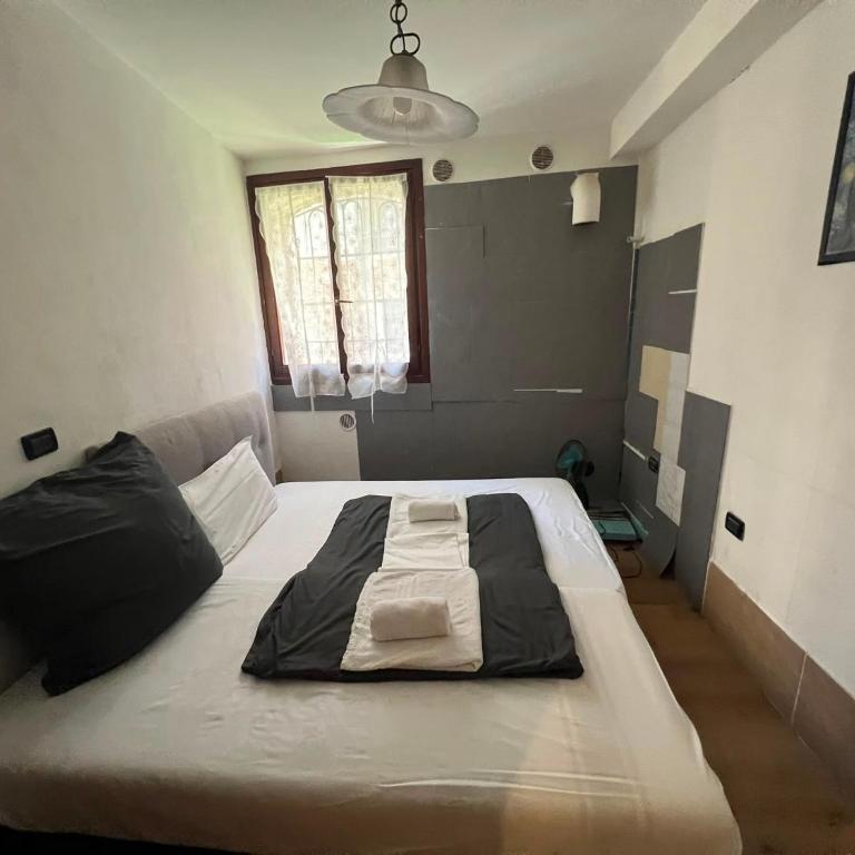 Zen Accommodations Santa Lucia - Camera Singola con Vista Lago - 3