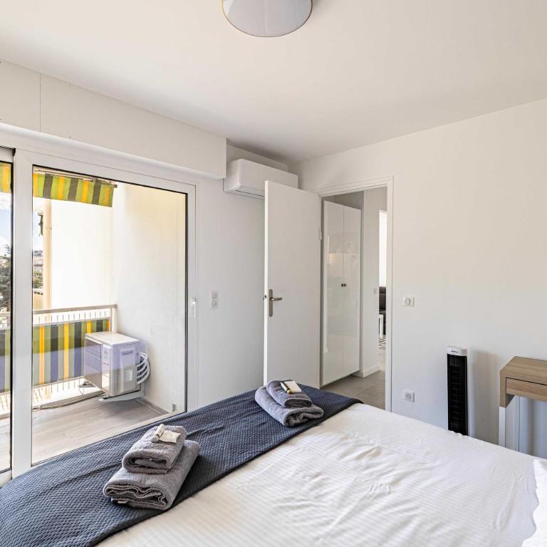 Elegance and serenity with terrace, view & A C - Appartamento con 1 Camera da Letto - 10