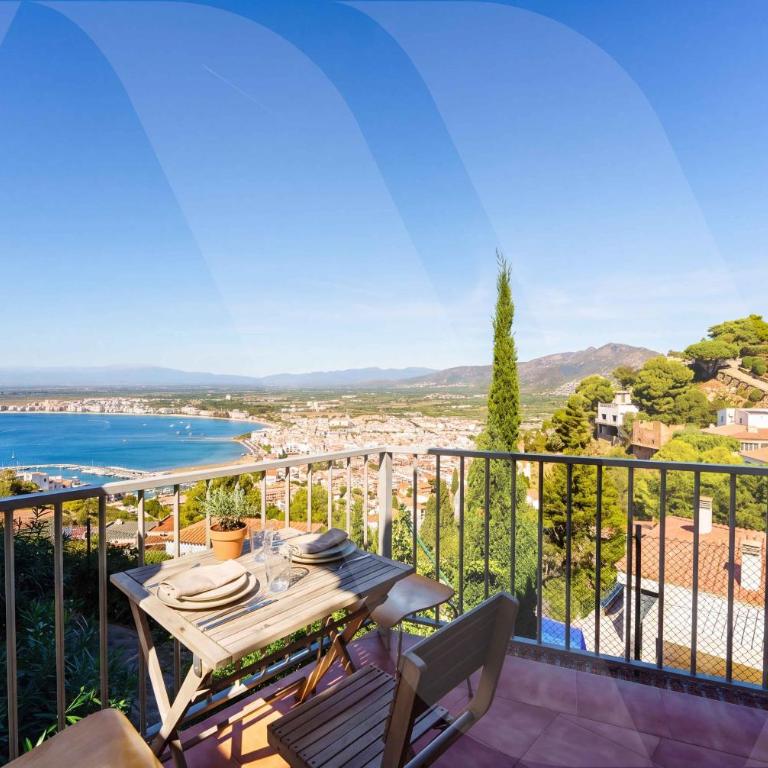 Maison vacances avec piscine commune et vue mer - Two-Bedroom House - 1