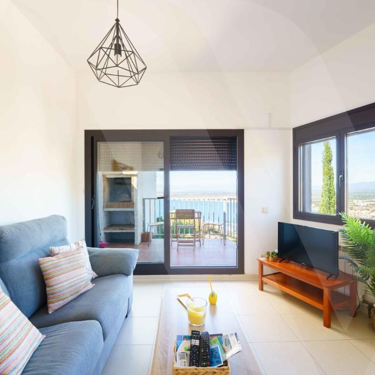 Maison vacances avec piscine commune et vue mer - Two-Bedroom House - 11