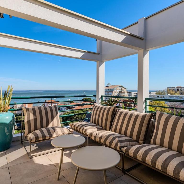 Le Belvédère - Vue Bassin - Terrasse - Clim - Two-Bedroom Apartment - 17