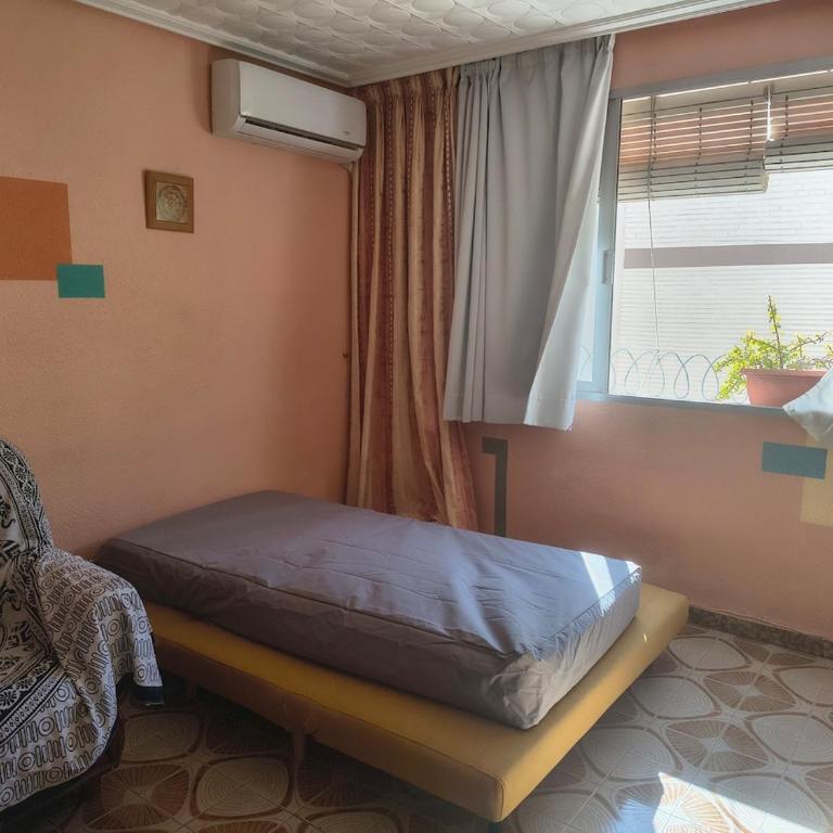 Apartment Two large beds Beach 300 mts AC - Apartamento de 2 dormitorios - 12