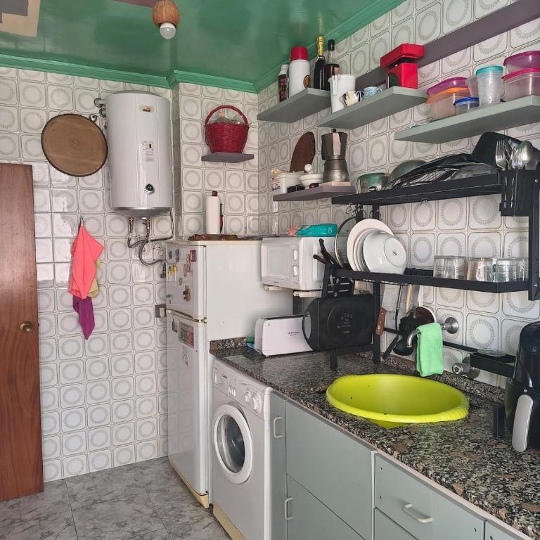 Apartment Two large beds Beach 300 mts AC - Apartamento de 2 dormitorios - 14