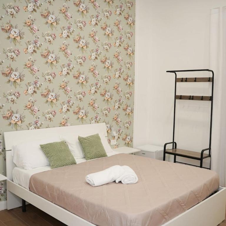 B&B Suite Dimora Benincasa, near central station - Camera Quadrupla con Bagno Privato - 3