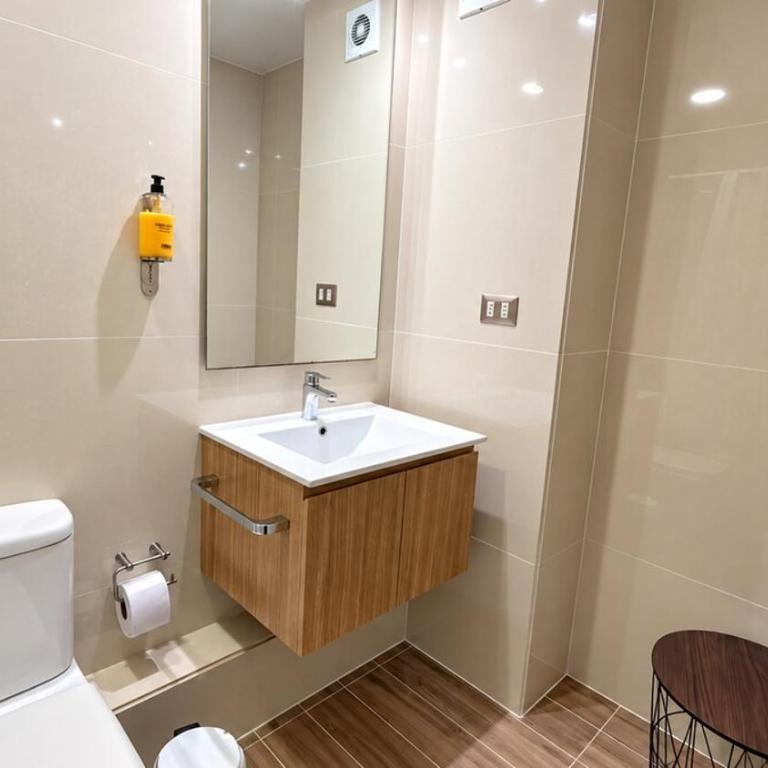 Depto 2D2B - Piso 24 - 4 pax - Centrico - Two-Bedroom Apartment - 19