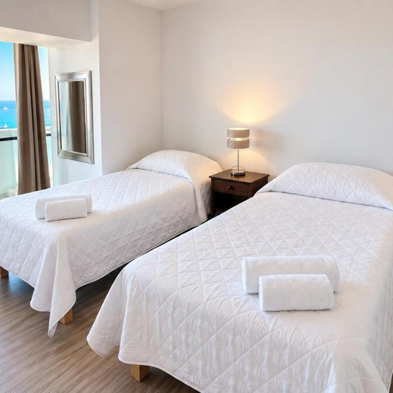 Depto 2D2B - Piso 24 - 4 pax - Centrico - Two-Bedroom Apartment - 11
