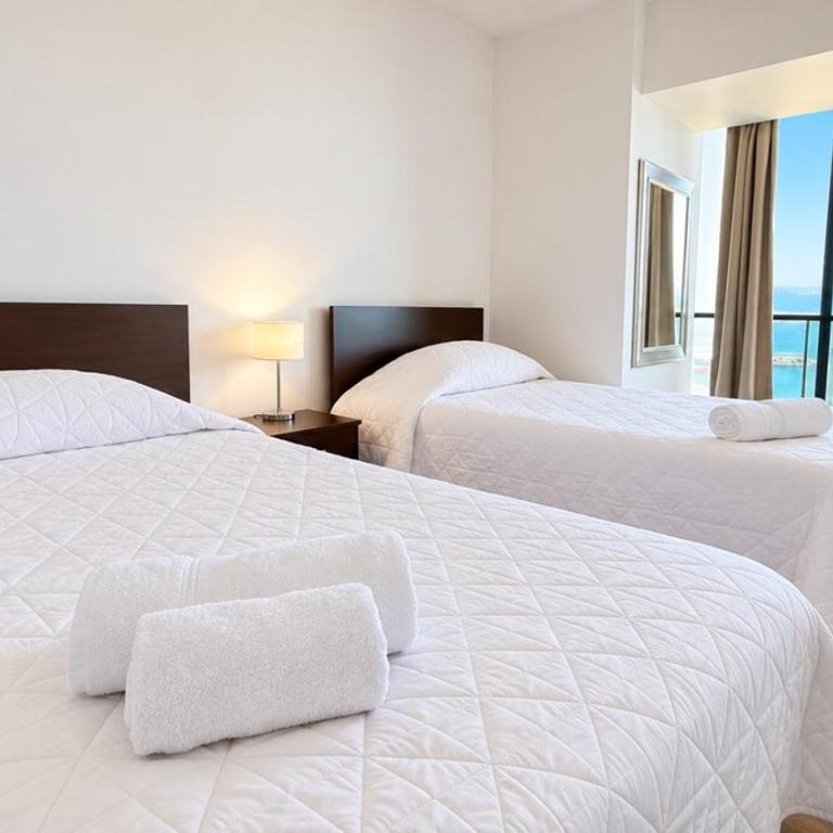 Depto 2D2B - Piso 24 - 4 pax - Centrico - Two-Bedroom Apartment - 10