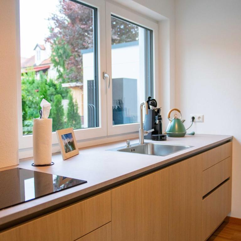 Bergflair Füssen Ferienwohnungen in der Altstadt - Deluxe Apartment mit 1 Schlafzimmer und Gartenblick - 5