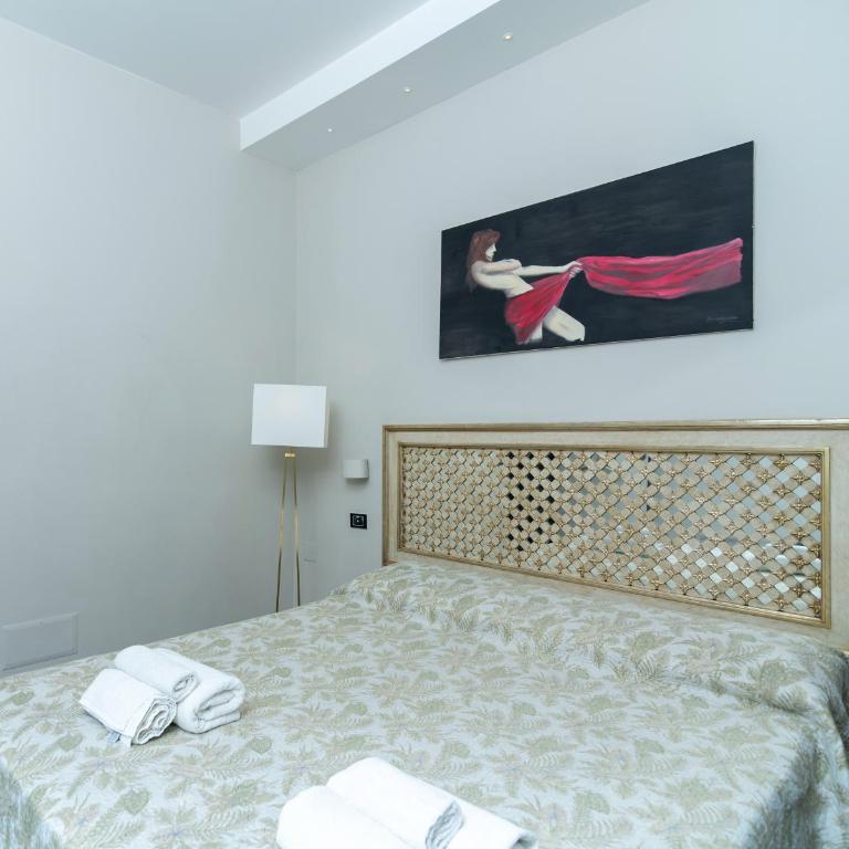 VESUVIANUS Rooms and More - Camera Queen - 2