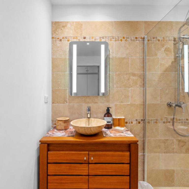 Le Panoramic Lérins - 2km de la Plage - Appartement - 12