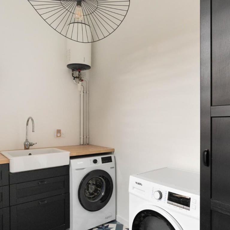 Maison Nova - charmant appt avec parking privé - Appartement - 17
