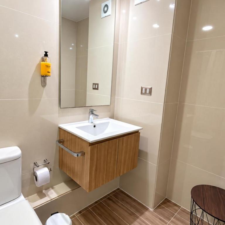 Depto 2D2B - Piso 24 - 4 pax - Centrico - Two-Bedroom Apartment - 21
