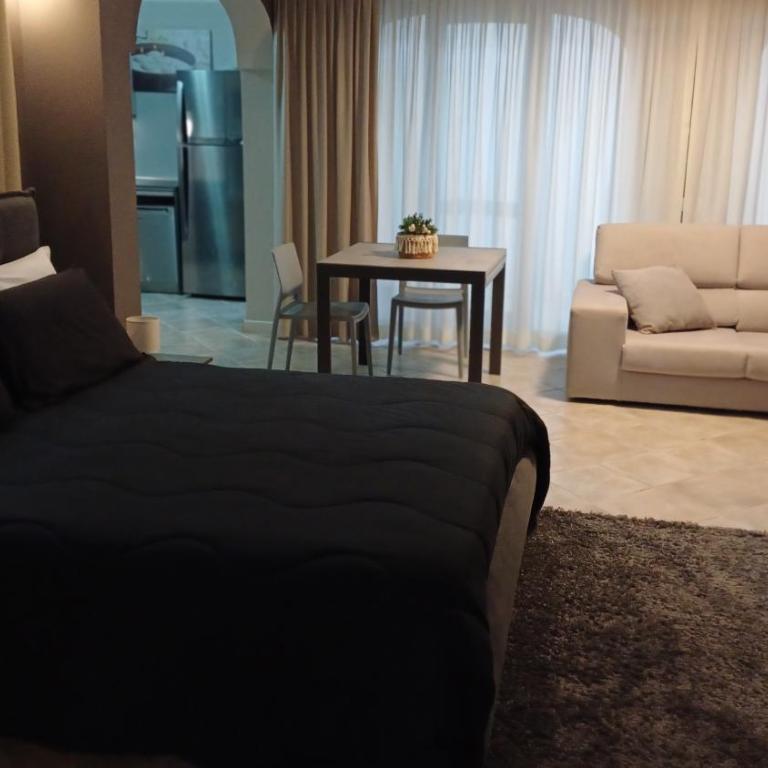 Luxury Suite Quartu - Camera Matrimoniale Deluxe - 1