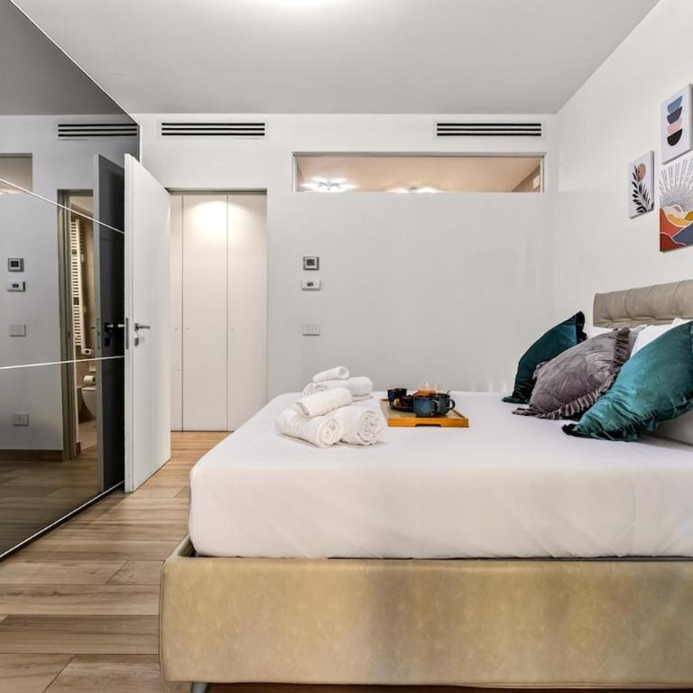 Luxury Central Station - Terrace&Gym&Parking - Apartamento de 1 dormitorio - 57