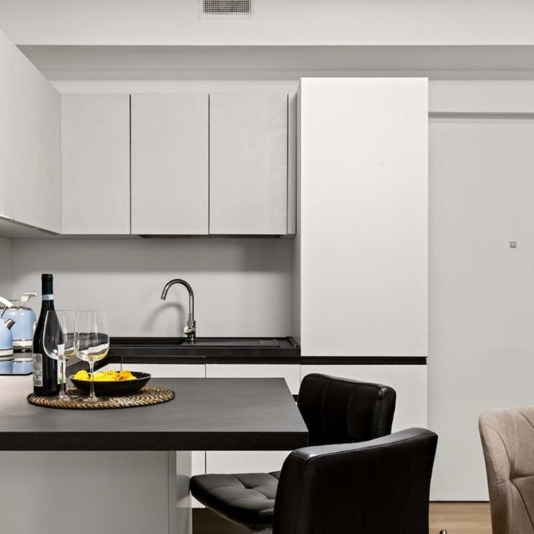 Luxury Central Station - Terrace&Gym&Parking - Apartamento de 1 dormitorio - 62