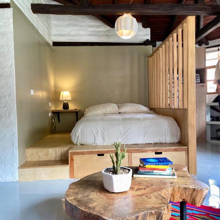 Inca Haus - Modern Studio with Free Parking - One-Bedroom Apartment - 5