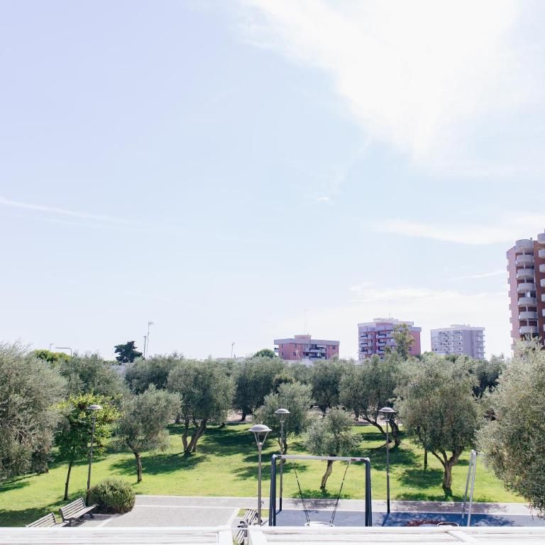 Brezza di Bari, Terrace & Free Parking, family and group apartment by Leviora Collection - Appartamento con 2 Camere da Letto - 7