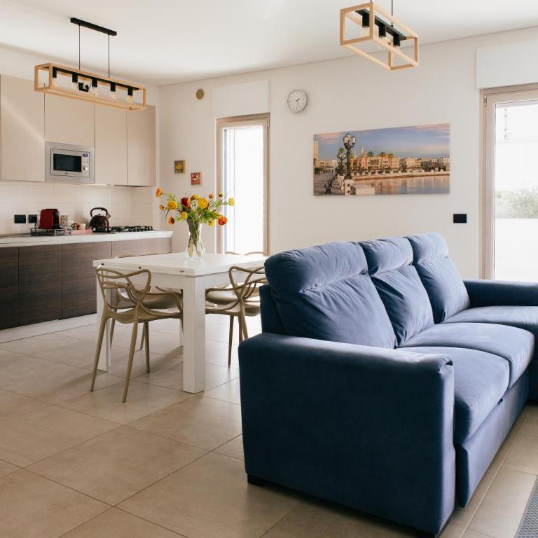 Brezza di Bari, Terrace & Free Parking, family and group apartment by Leviora Collection - Appartamento con 2 Camere da Letto - 1
