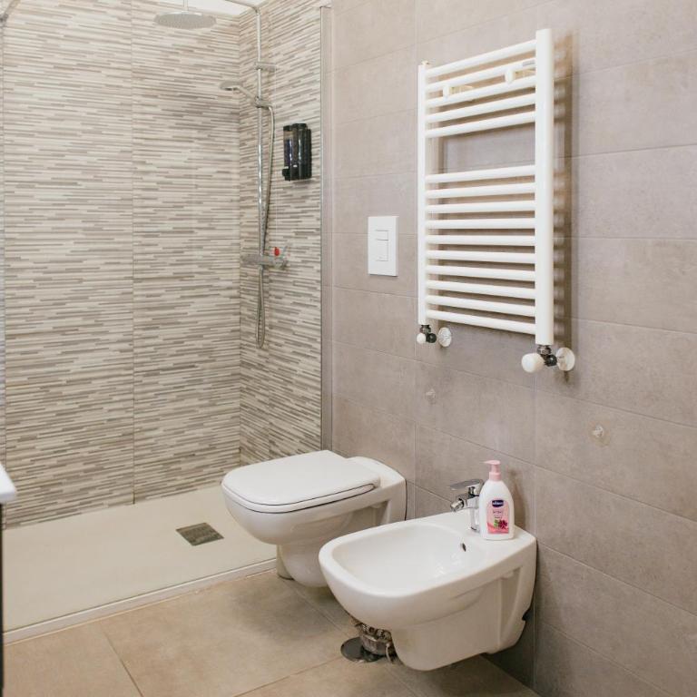 Brezza di Bari, Terrace & Free Parking, family and group apartment by Leviora Collection - Appartamento con 2 Camere da Letto - 33
