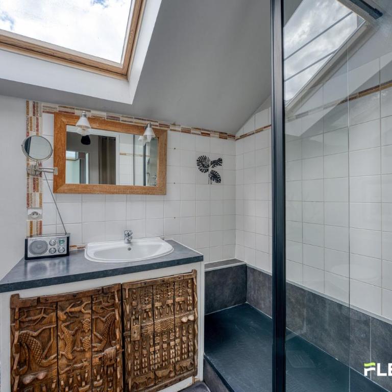 51 rue philippe de girard 75018 / T2 / 2 pièces - Apartment - 26