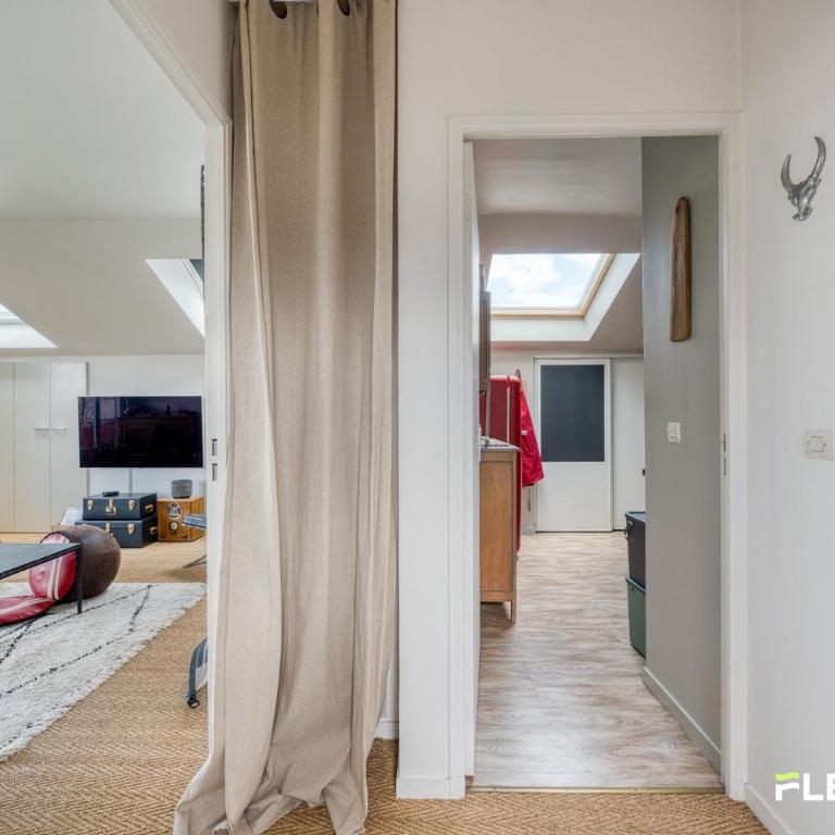 51 rue philippe de girard 75018 / T2 / 2 pièces - Apartment - 34