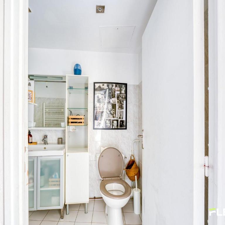 rue Lepic 75018 - T2 - Apartment - 20