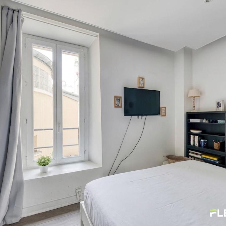 rue Lepic 75018 - T2 - Apartment - 15