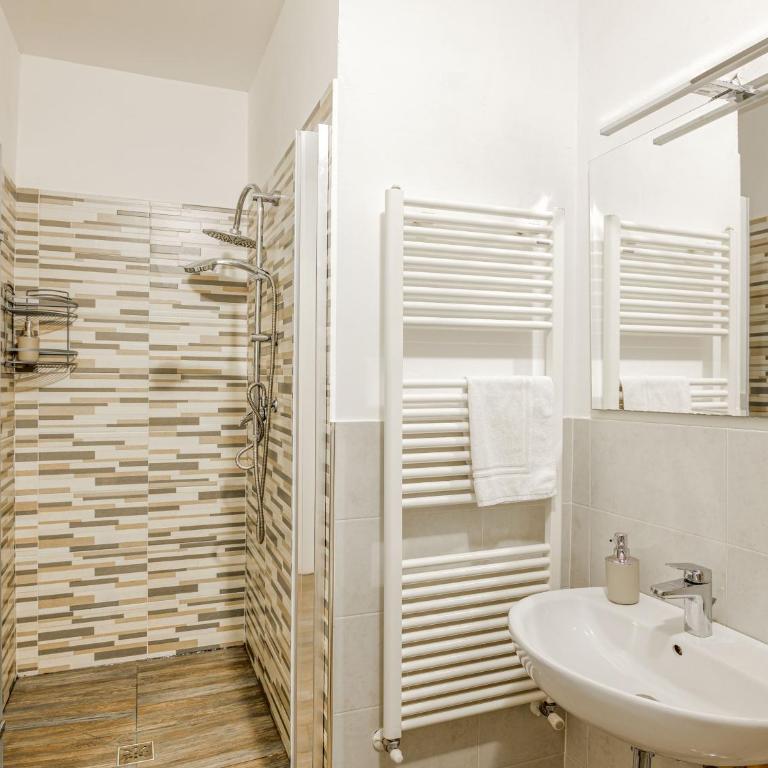 Modern 2 Bedroom Apt x6, Santa Croce, AC e Wi-Fi - Appartamento con 2 Camere da Letto - 26