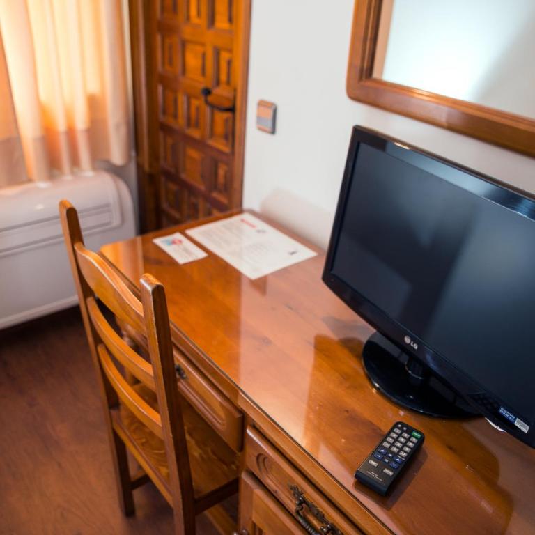 Hotel Santa Isabel - Habitación Doble Clásica - 1 o 2 camas - 13
