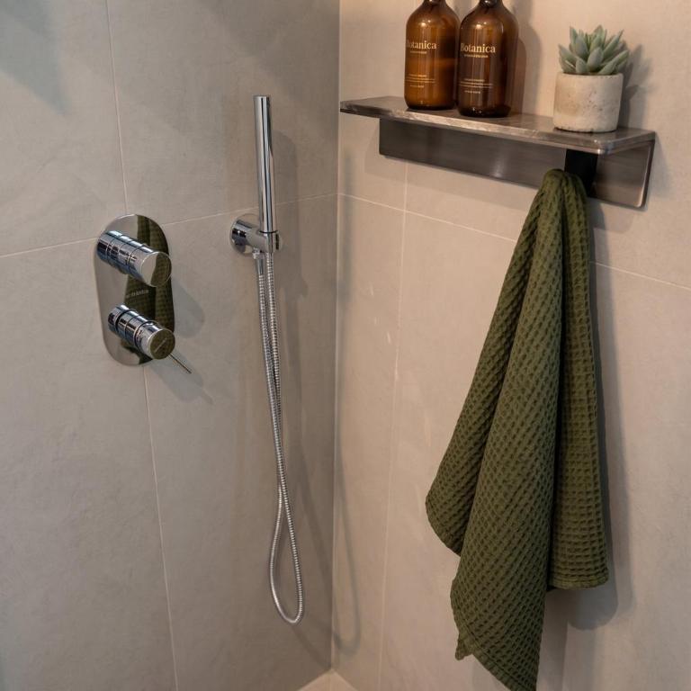 FP Rooms - Camera Matrimoniale con Bagno Privato - 5