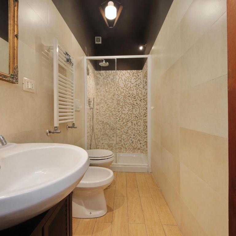 Central Family House near Colosseum Rome - Appartamento Superior con 3 Camere da Letto - 8