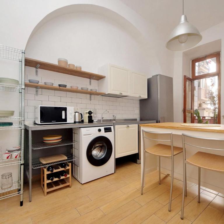 Central Family House near Colosseum Rome - Appartamento Superior con 3 Camere da Letto - 61