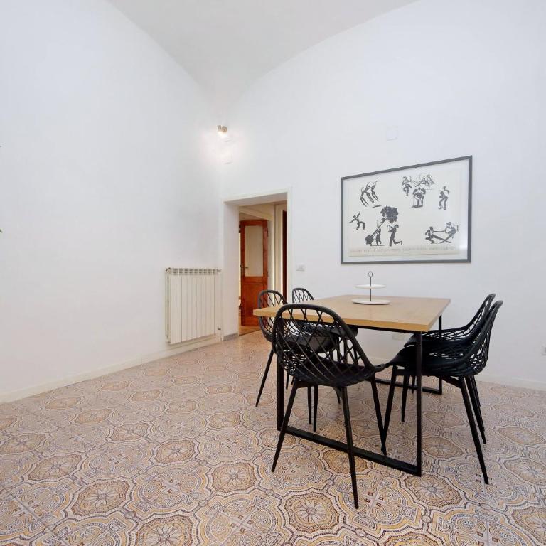 Central Family House near Colosseum Rome - Appartamento Superior con 3 Camere da Letto - 82
