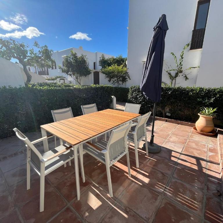Estepona - Playa - Villa de 2 dormitorios con terrazas al lado del mar AL7 - Apartamento - 8