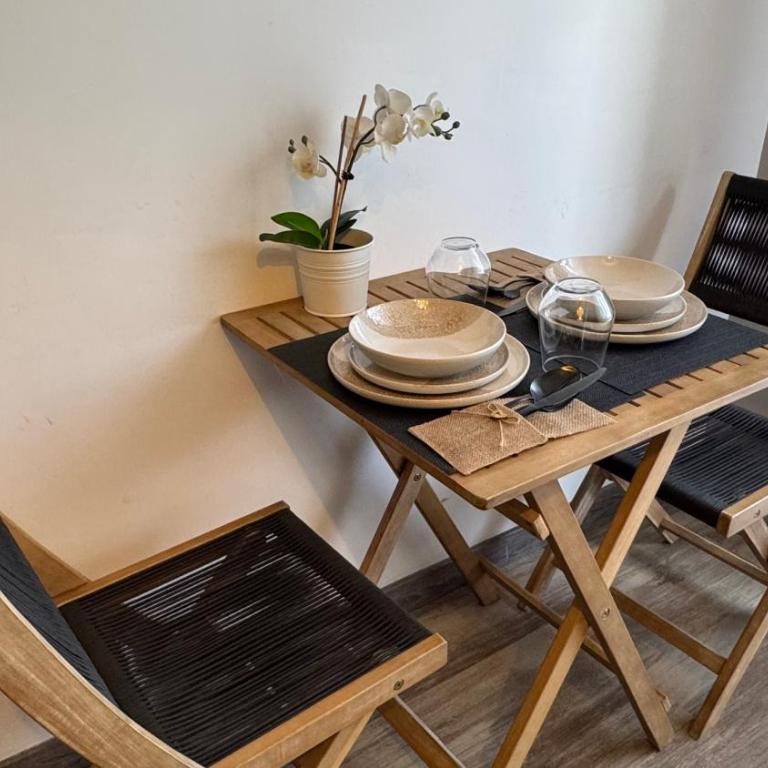 Sweet Home Studio Aix en Pce, clim,terrasse,piscine,pkg gratuit - Studio avec Terrasse - 9