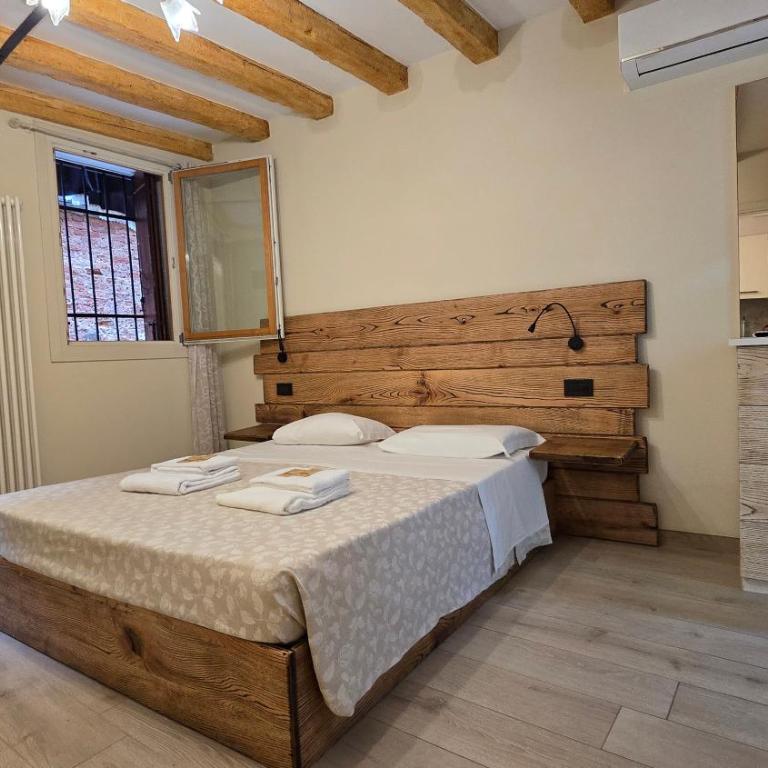 Veneziacentopercento Rooms - Double Room with Private Bathroom - 18