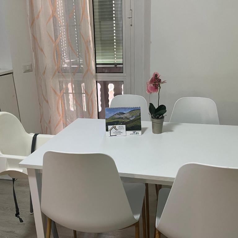 Appartamento in zona Bocconi - Two-Bedroom Apartment - 9