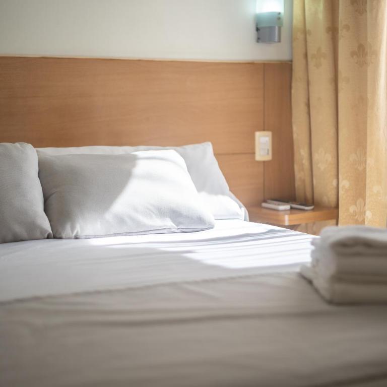 San Martin Hotel y Spa - Standard Double Room - 3