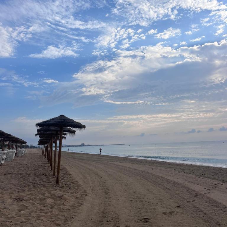 1a Línea playa,vista al mar y piscina Mediterráneo -BookApartments - Apartment mit 2 Schlafzimmern - 17